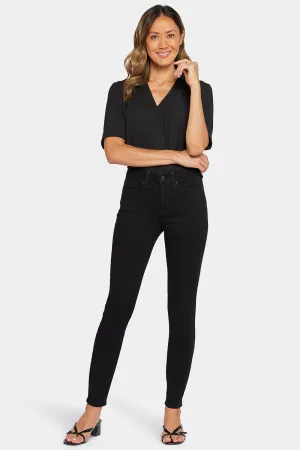 Ami Skinny Jeans In Petite - Black