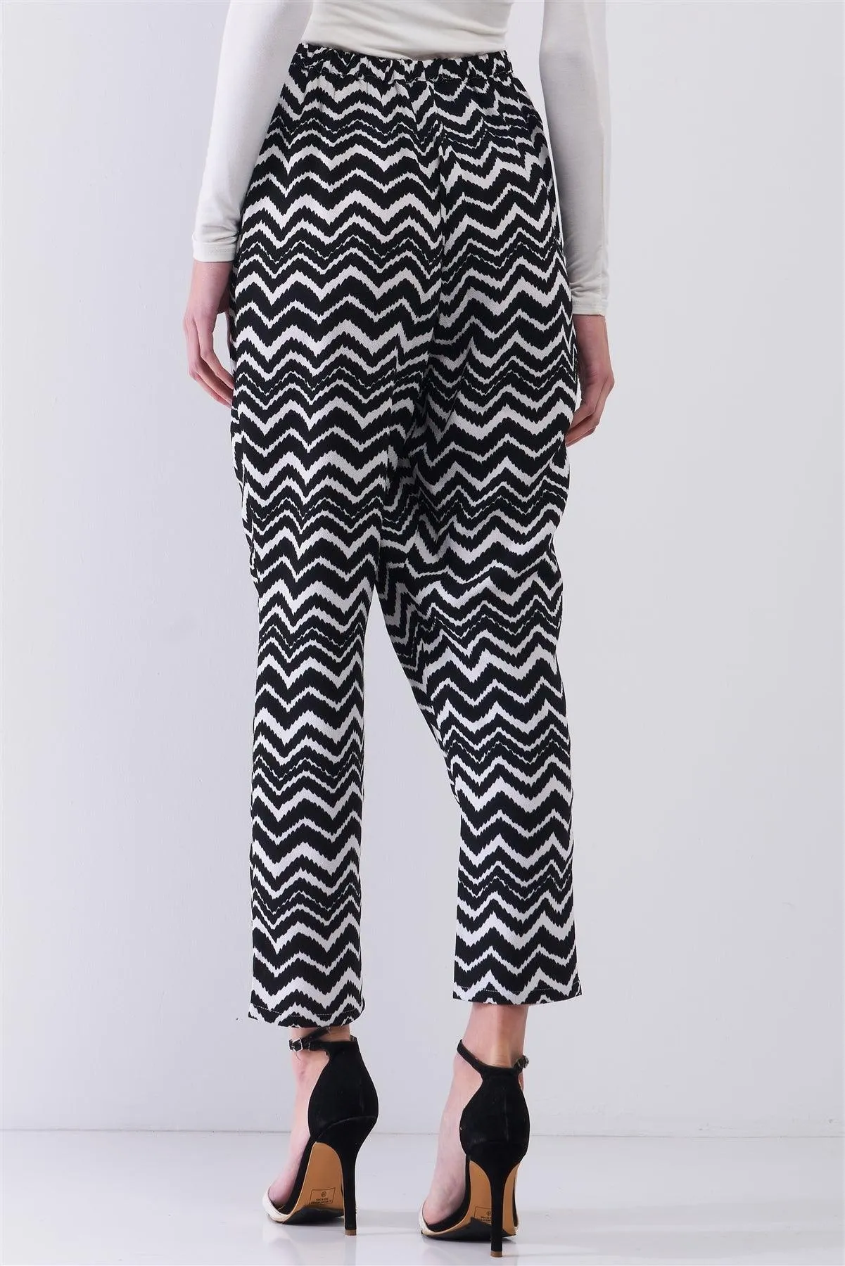 Black Zigzag Print High-Waisted Pegged Pants