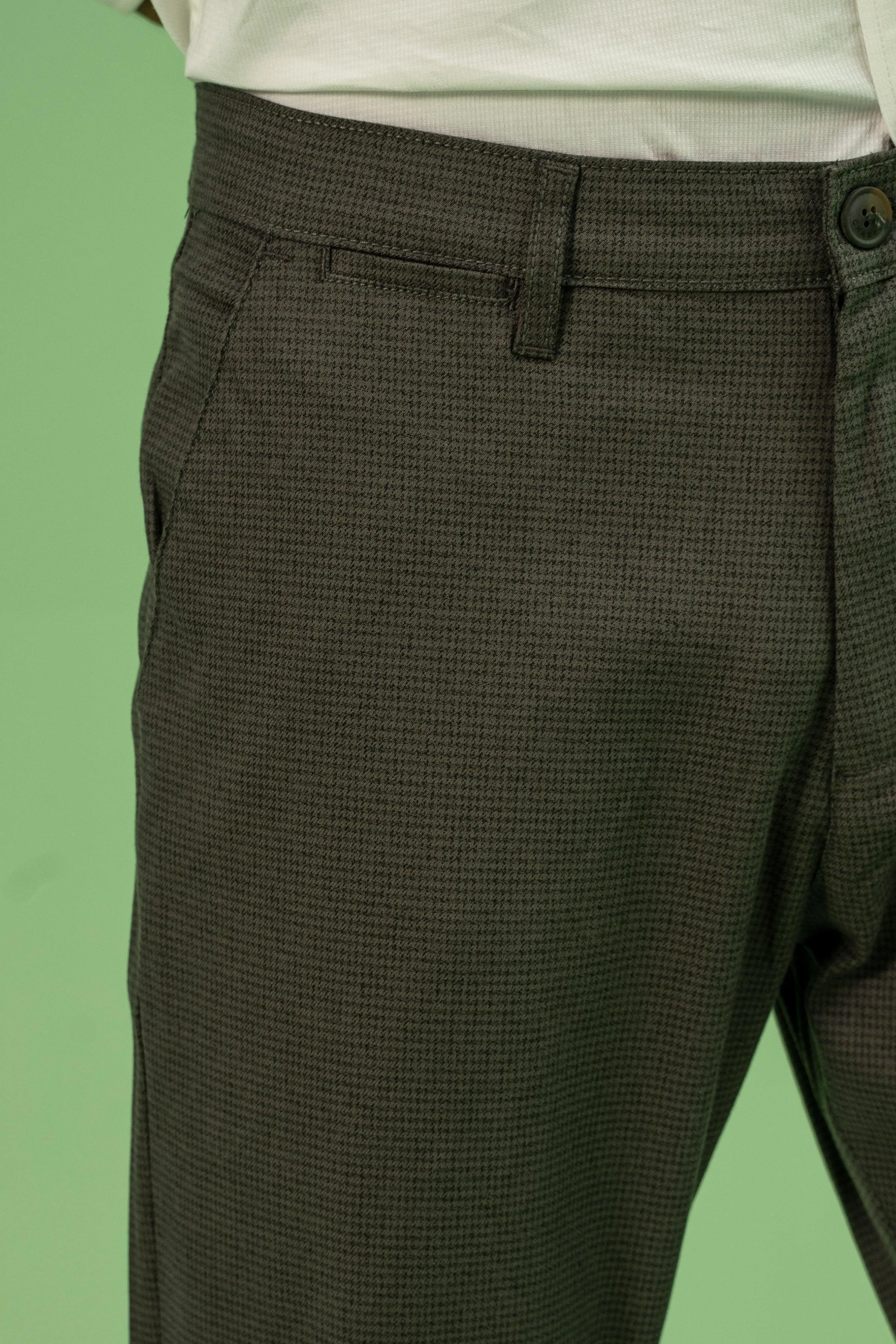 CROSS POCKET SELF TEXTURED PANT DARK OLIVE