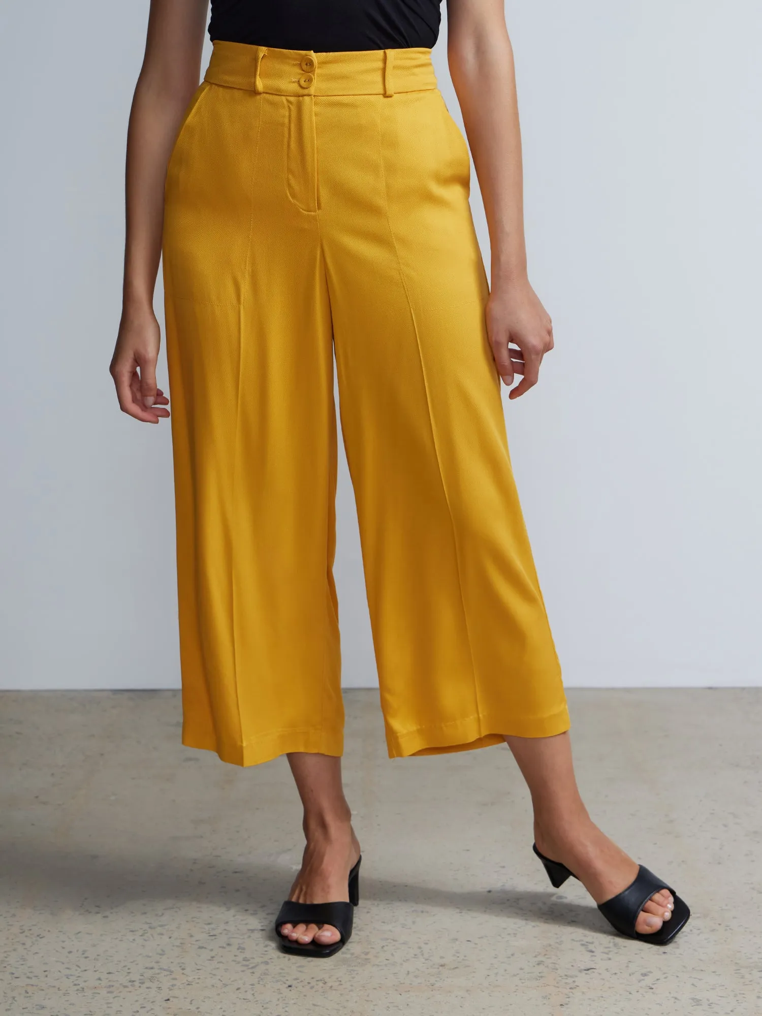 Double Button Twill Wide Leg Pant