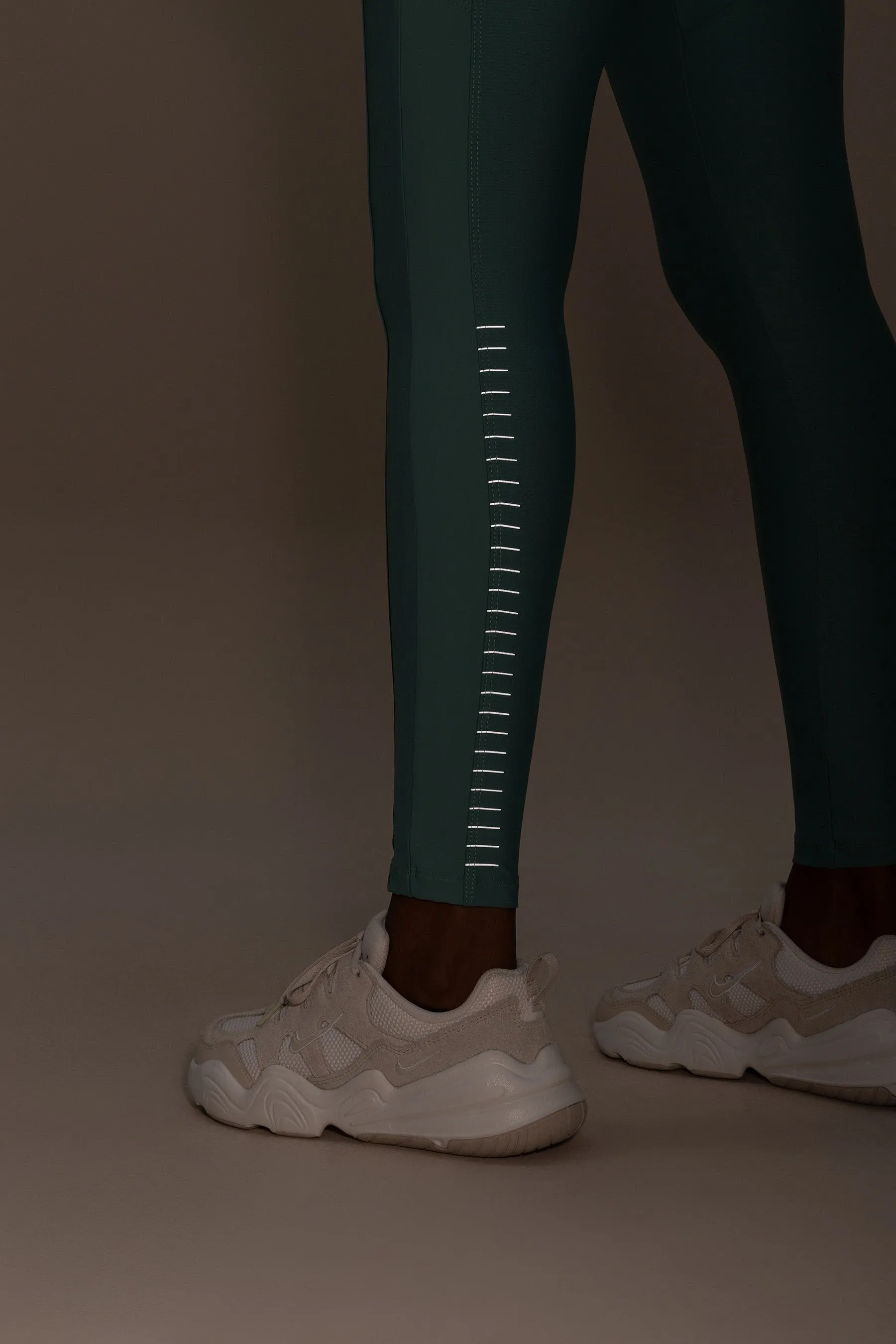 Reflex Speed Pea Leggings